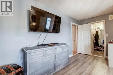 4 Victoria Street Waterdown ON L9H 2B8