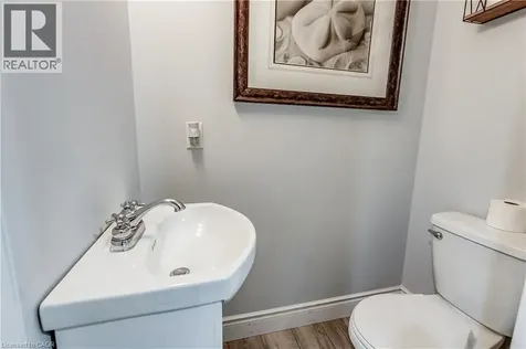 4 Victoria Street Waterdown ON L9H 2B8