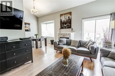 4 Victoria Street Waterdown ON L9H 2B8