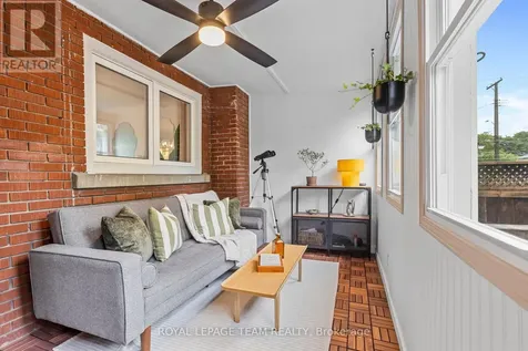 1215 Emperor Avenue Ottawa ON K1Z 8C3