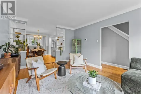 1215 Emperor Avenue Ottawa ON K1Z 8C3