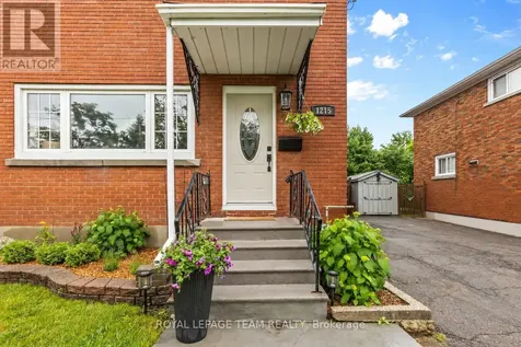 1215 Emperor Avenue Ottawa ON K1Z 8C3