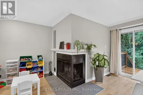 39 Sandhurst Court Ottawa ON K1V 9W9