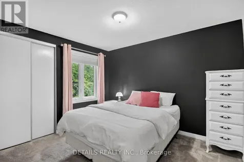39 Sandhurst Court Ottawa ON K1V 9W9