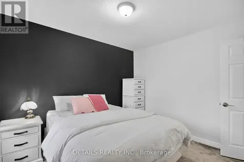 39 Sandhurst Court Ottawa ON K1V 9W9