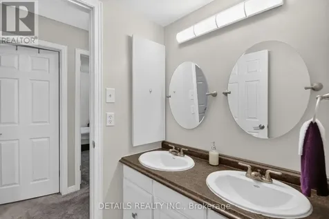 39 Sandhurst Court Ottawa ON K1V 9W9