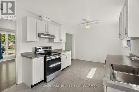 104 Oriole Avenue Ottawa ON K2L 1E7