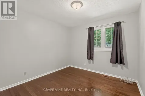 104 Oriole Avenue Ottawa ON K2L 1E7