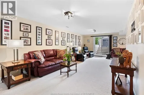 1582 Heatherglen Tecumseh ON N8N 5B4
