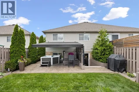 1582 Heatherglen Tecumseh ON N8N 5B4
