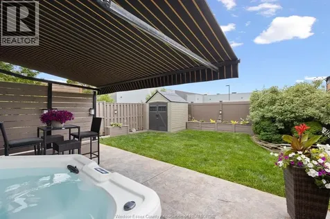 1582 Heatherglen Tecumseh ON N8N 5B4
