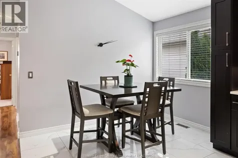 1582 Heatherglen Tecumseh ON N8N 5B4