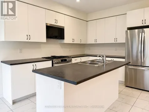 41 Durham Avenue Barrie ON L9J 0W7