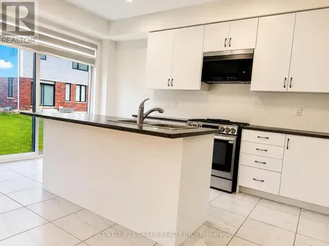 41 Durham Avenue Barrie ON L9J 0W7