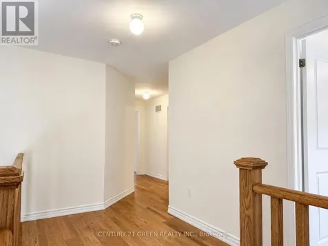 41 Durham Avenue Barrie ON L9J 0W7