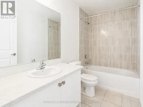 41 Durham Avenue Barrie ON L9J 0W7