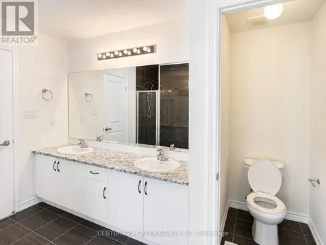 41 Durham Avenue Barrie ON L9J 0W7