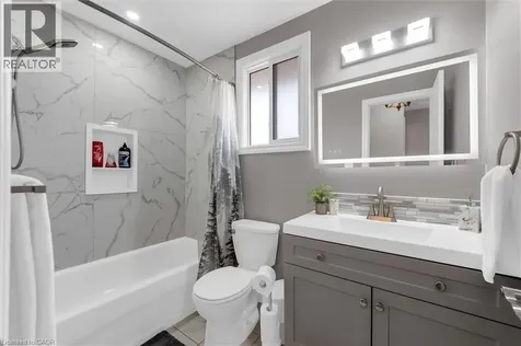7506 Jubilee Drive Niagara Falls ON L2G 7J5