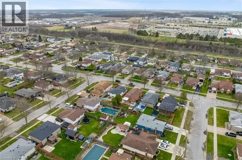 7506 Jubilee Drive Niagara Falls ON L2G 7J5