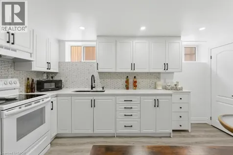 44 Jefferson Avenue Hamilton ON L8H 1A7