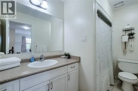 6687 St Michael Avenue Niagara Falls ON L2H 0C6