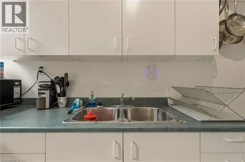 20 Barton Street Hamilton ON L8L 7V5