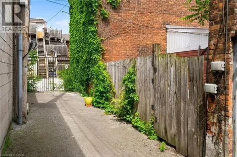 20 Barton Street Hamilton ON L8L 7V5