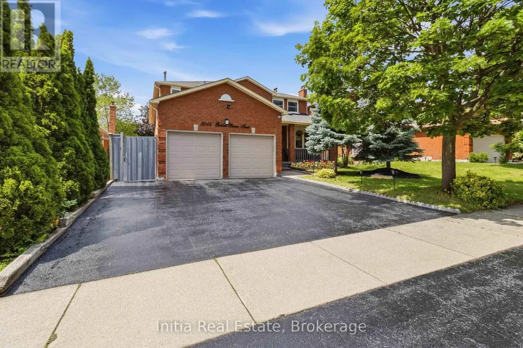2014 Golden Briar Trail Oakville (wc Wedgewood Creek) ON L6H 4N9