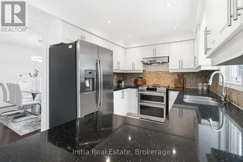2014 Golden Briar Trail Oakville (wc Wedgewood Creek) ON L6H 4N9