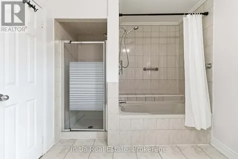 2014 Golden Briar Trail Oakville (wc Wedgewood Creek) ON L6H 4N9