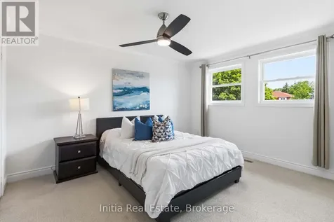 2014 Golden Briar Trail Oakville (wc Wedgewood Creek) ON L6H 4N9