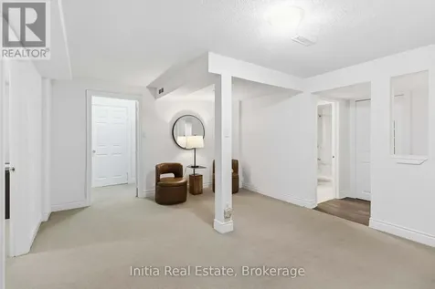 2014 Golden Briar Trail Oakville (wc Wedgewood Creek) ON L6H 4N9