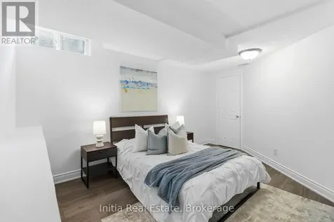 2014 Golden Briar Trail Oakville (wc Wedgewood Creek) ON L6H 4N9