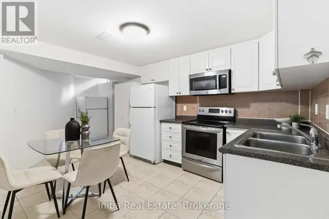 2014 Golden Briar Trail Oakville (wc Wedgewood Creek) ON L6H 4N9