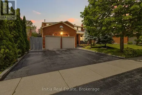 2014 Golden Briar Trail Oakville (wc Wedgewood Creek) ON L6H 4N9