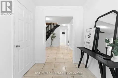 2014 Golden Briar Trail Oakville (wc Wedgewood Creek) ON L6H 4N9