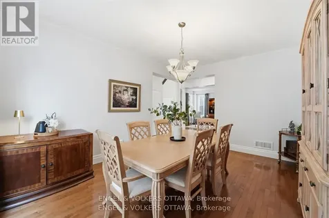 31 Leatherwood Crescent Ottawa ON K2J 4X9