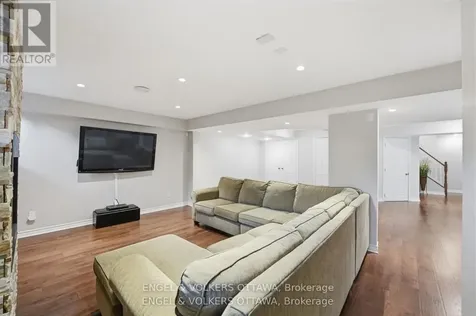 31 Leatherwood Crescent Ottawa ON K2J 4X9