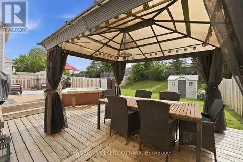 31 Leatherwood Crescent Ottawa ON K2J 4X9