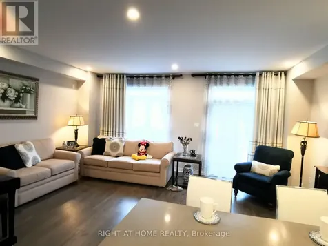 321 Lysander Place Ottawa ON K1K 3X8