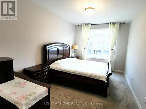 321 Lysander Place Ottawa ON K1K 3X8