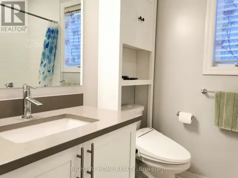 321 Lysander Place Ottawa ON K1K 3X8