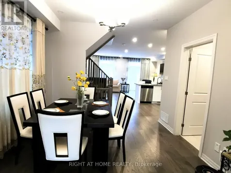 321 Lysander Place Ottawa ON K1K 3X8