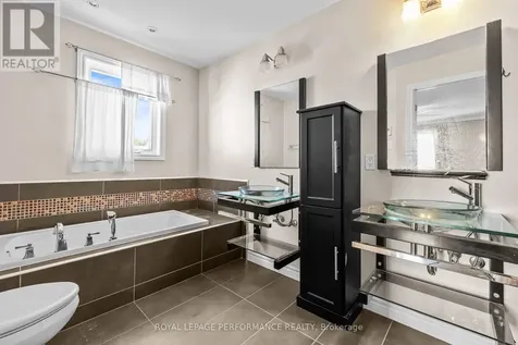 54 Lapointe Boulevard Russell ON K0A 1W0