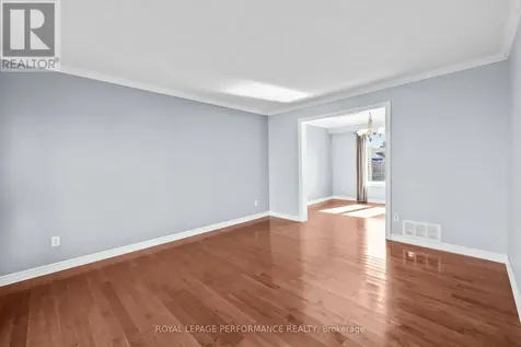 54 Lapointe Boulevard Russell ON K0A 1W0