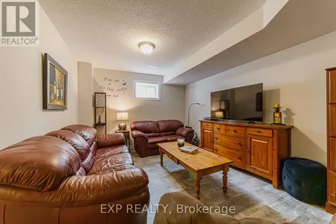 822 Horseshoe Falls Way Ottawa ON K2J 6P5
