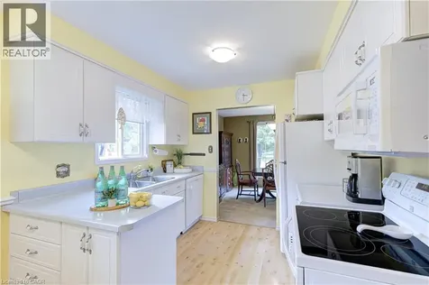 2020 Coral Crescent Burlington ON L7P 3K5
