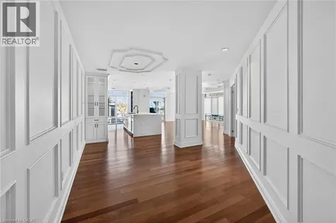 205 Lakeshore Road West Oakville ON L6K 0H8