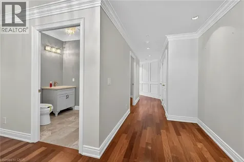205 Lakeshore Road West Oakville ON L6K 0H8
