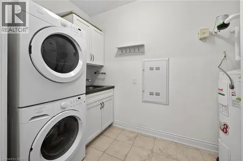 205 Lakeshore Road West Oakville ON L6K 0H8